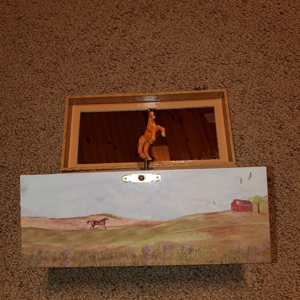 Horse music box